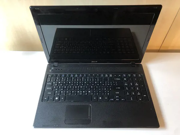 تصویر محصول ?لپ تاپ ایسر Acer Aspire5724 | Pentiume P6200 | 4GB |500GB SSD| INTEL HD | 15.6''HD (استوک)